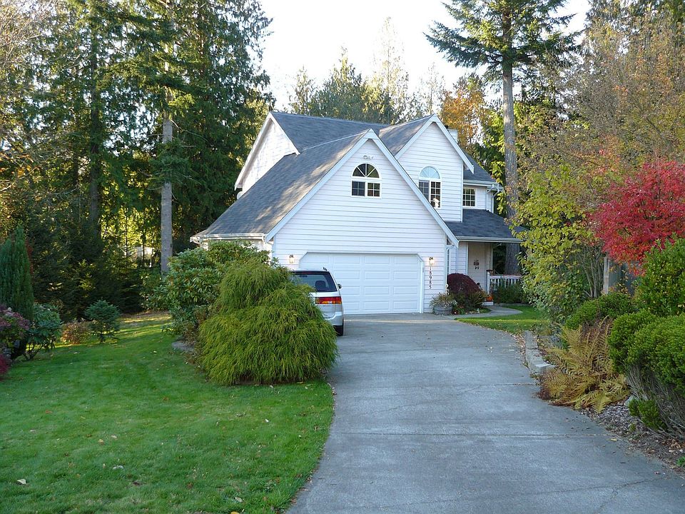 1st image of 18985 NE Meadow Run Dr