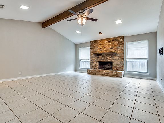 5th image of 2820 Clear Springs Dr #2820