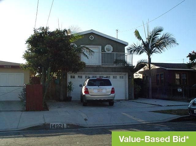 2nd image of 14921 Grevillea Ave