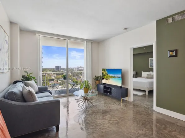 3180 SW 22nd St #1102, Miami, FL 33145