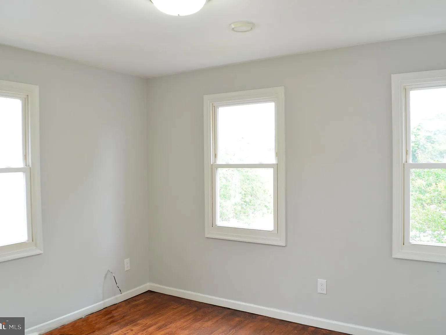 2 bed, 1.0 bath, 850 sqft, $1,790 — Photo 3