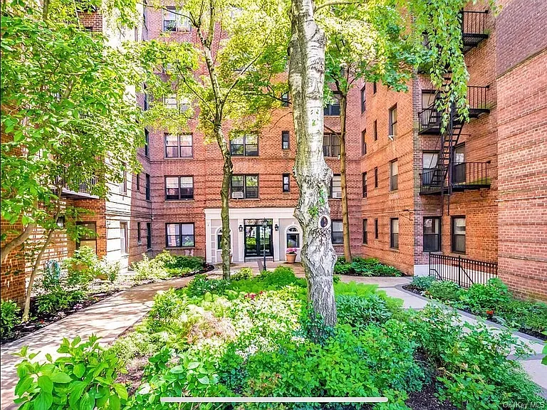 3840 Greystone Ave #BS — Photo 8