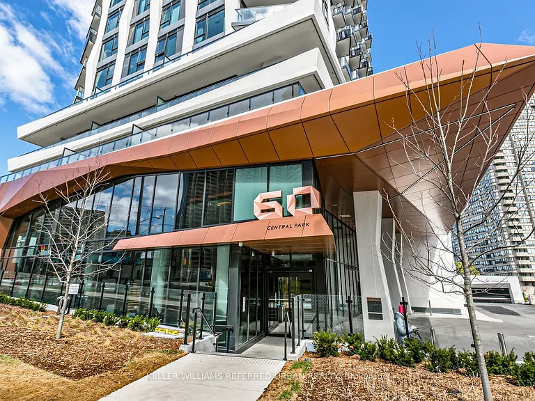 60 Central Park Dr #2112 — Photo 2