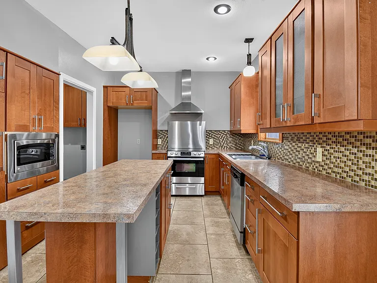 904 Solaris Pl — Photo 11