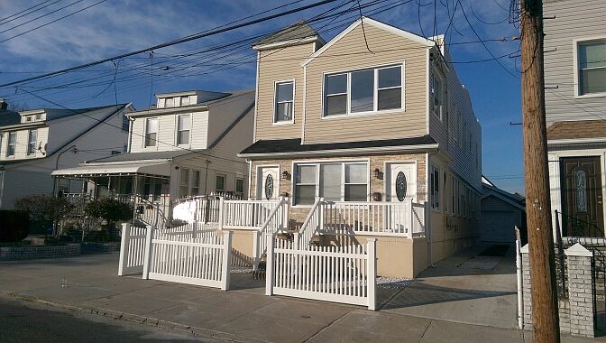 1st image of 21833 105th Ave