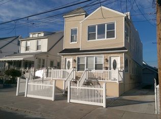 21833 105th Ave, Queens Village, NY 11429