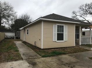 4422 7th St, Bacliff, TX 77518