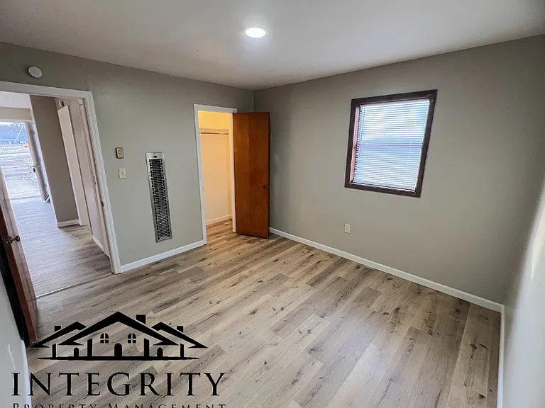 112A Fleetwood Dr — Photo 7