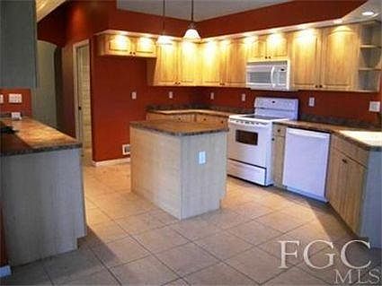 4th image of 1224 Albemarle Cir