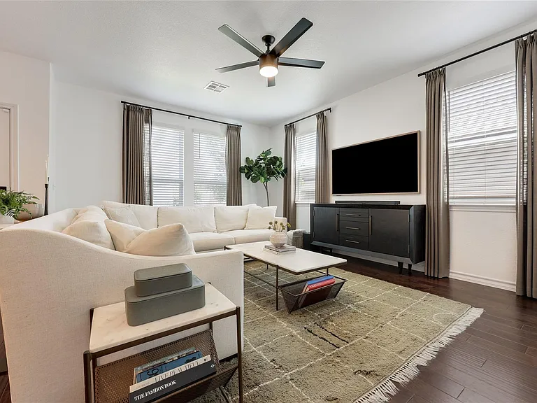 5215 Golden Canary Ln — Photo 5