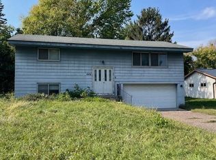 446 Old Highway 8 SW, New Brighton, MN 55112