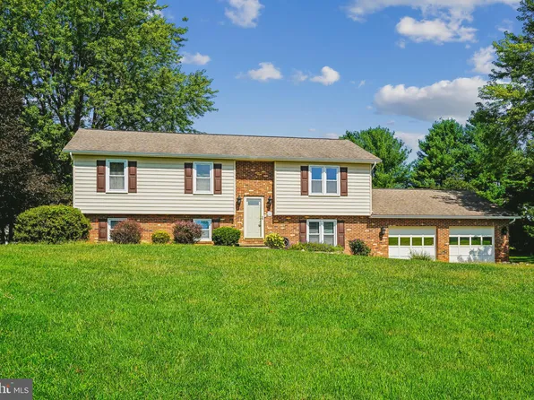 5512 Summit Pl, Warrenton, VA 20187