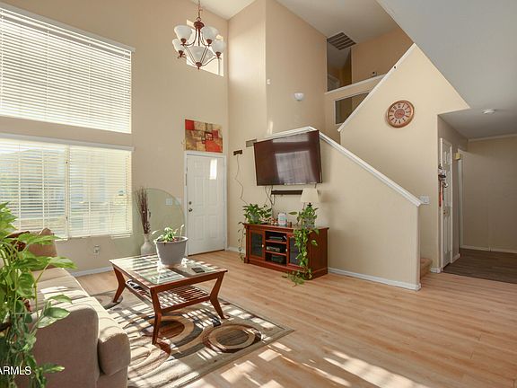 5th image of 2675 N 131st Dr
