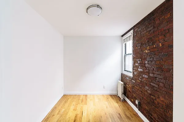 Rented by Sky Management | media 14