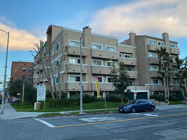 Cloverdale Luxury Apt — Photo 6