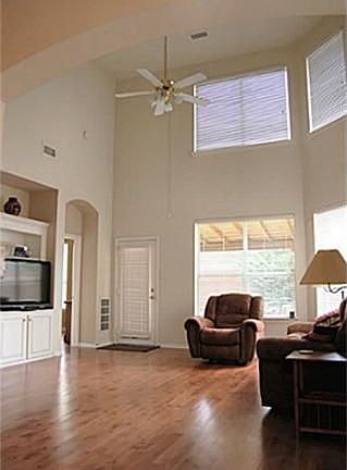 4th image of 3609 Anita Dr
