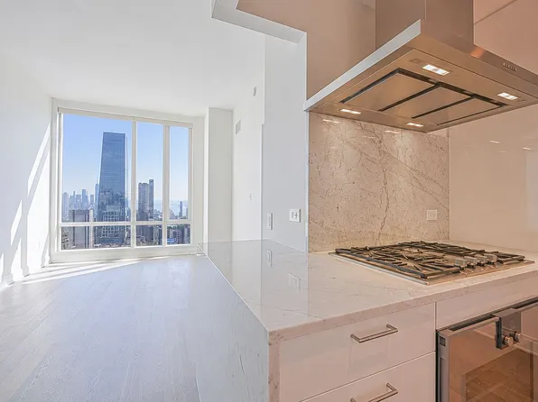 460 W 42nd St APT 54H, New York, NY 10036