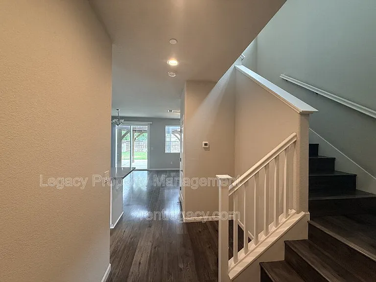 4426 Dry Creek Rd — Photo 4