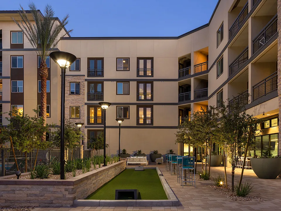 Peak 16 apartments community photo