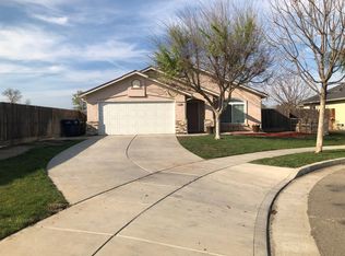 2190 Arkansas Ct, Tulare, CA 93274