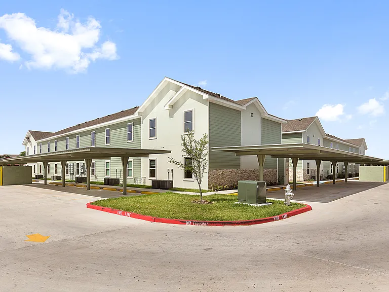 Enclave Apartments — Photo 7