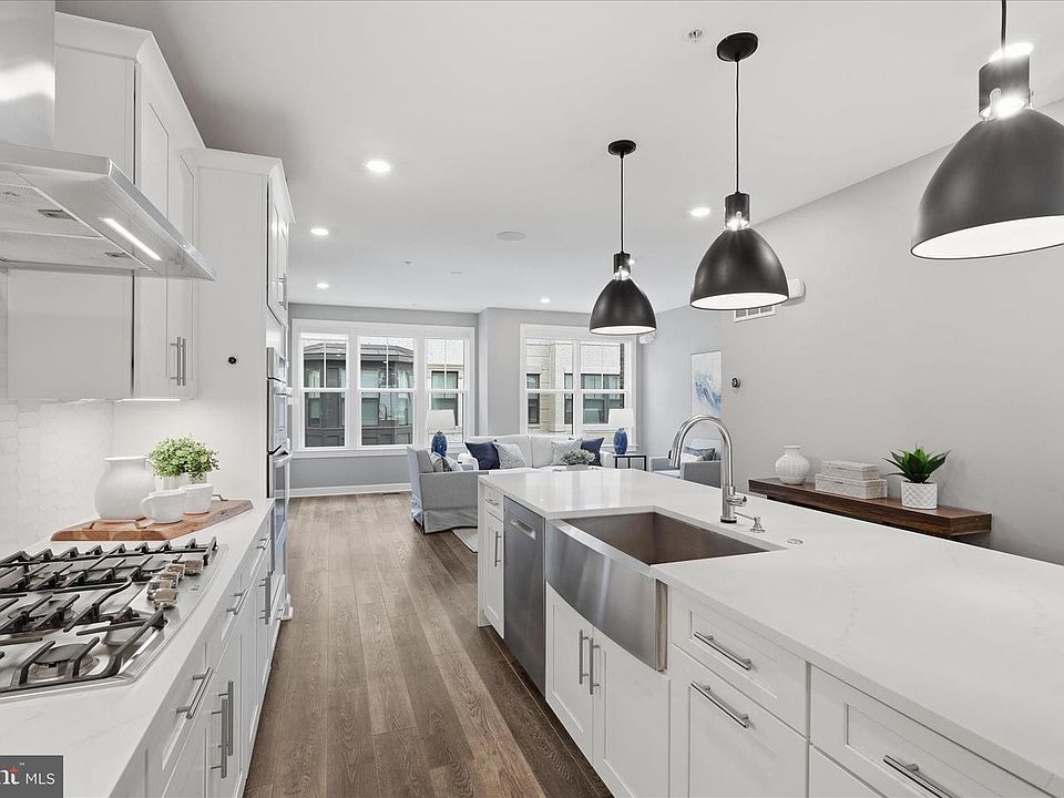 1st image of 213 Market Sq NW #19