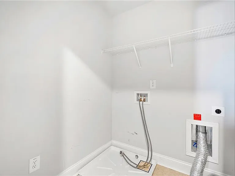 3831 Brookburn Park — Photo 23