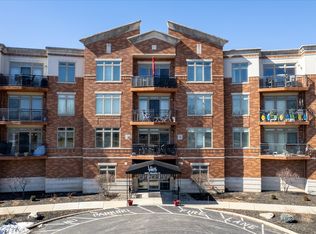 20971 Shoreline Ct APT 214, Noblesville, IN 46062