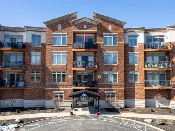 20971 Shoreline Ct APT 214, Noblesville, IN 46062