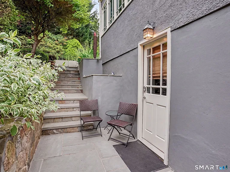 46 Valleywood Rd — Photo 31