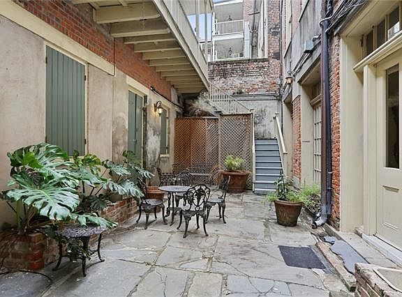 4th image of 515 Saint Louis St #9