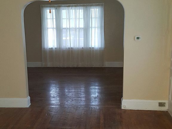 2nd image of 3573 E 153rd St