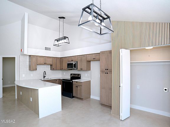 5th image of 7535 E Harbor Dr