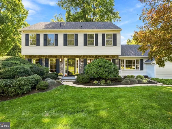 1462 Brandywine Ln, Chesterbrook, PA 19087