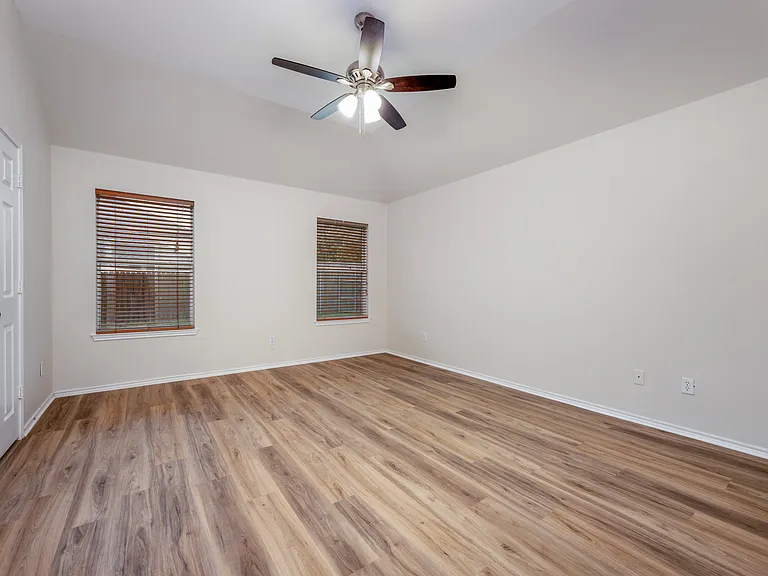 920 Raleigh Path Rd — Photo 11