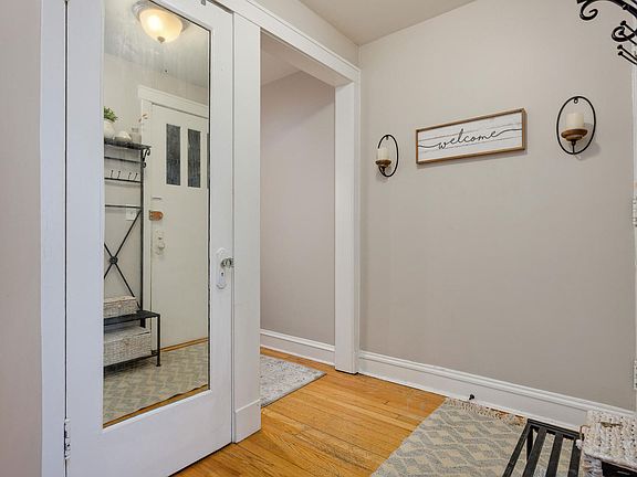 3rd image of 5112 N Wolcott Ave #3S