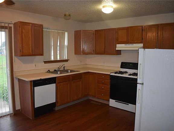 4th image of 1104 Atlantic St