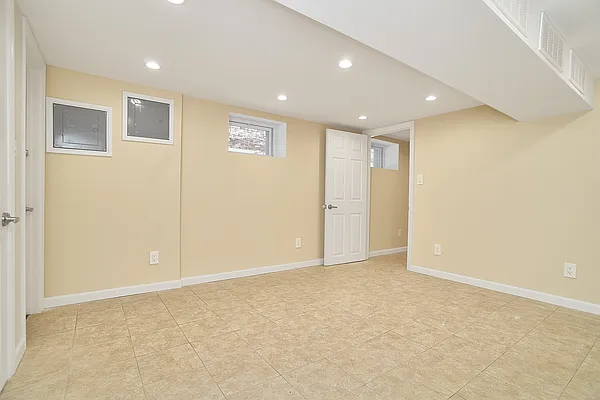 Rented by Compass | media 4