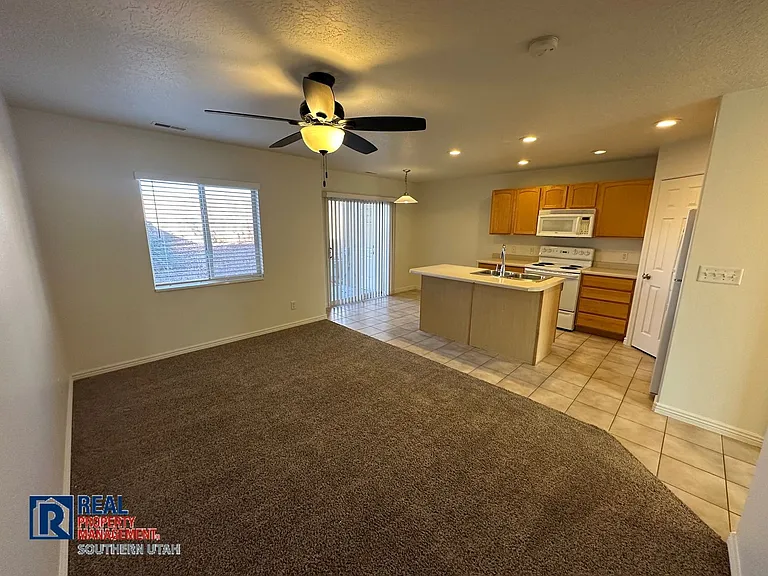 3155 S Hidden Valley Dr #104 — Photo 6