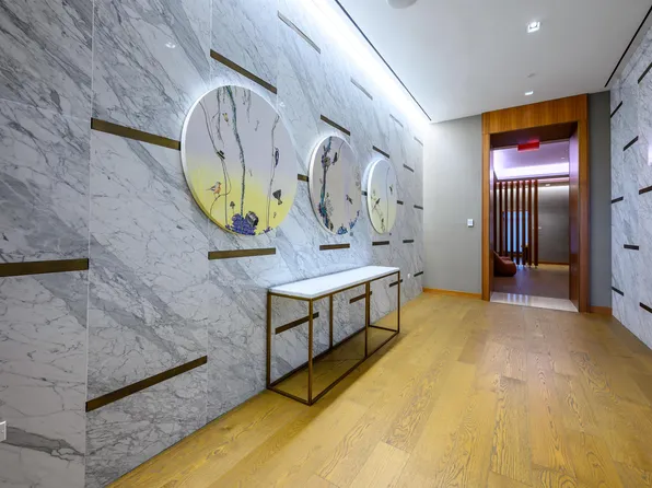 99 Hudson Street image 30 of 42