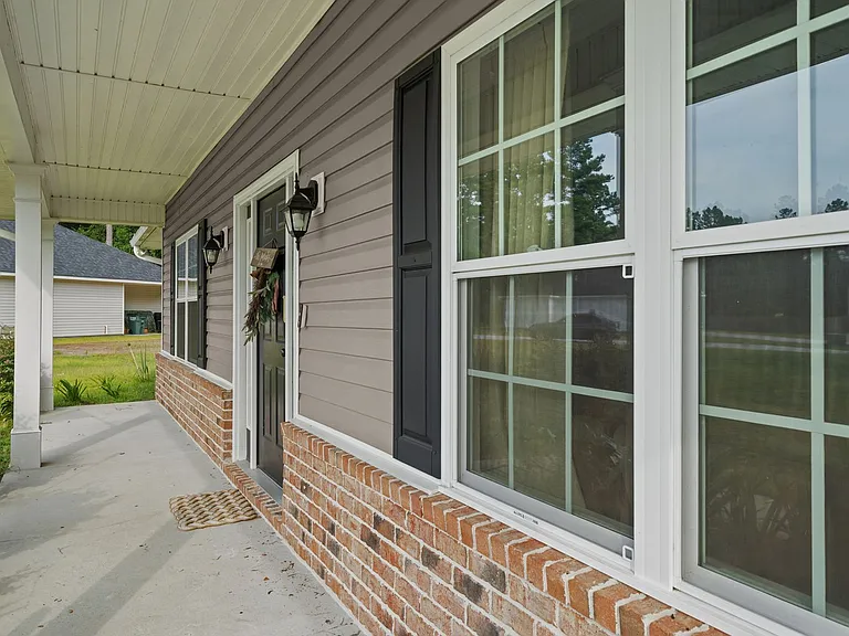 118 Clay St NE — Photo 4
