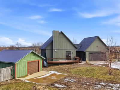 2818 Old White Way, Ainsworth, IA, 52201