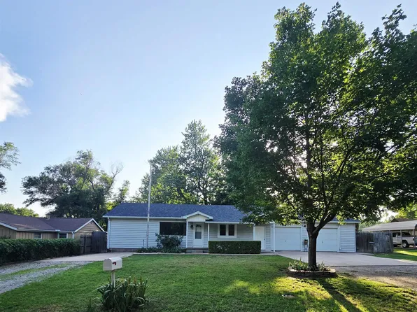 1125 N 13th St, Arkansas City, KS 67005