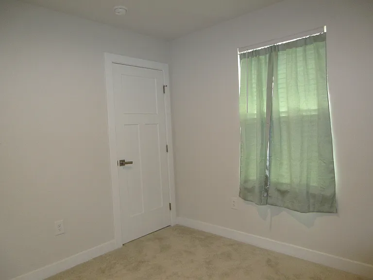 383 Windflower Dr — Photo 5