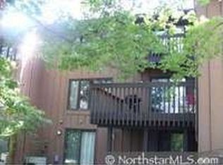 2626 Sumac Rdg, White Bear Lake, MN 55110
