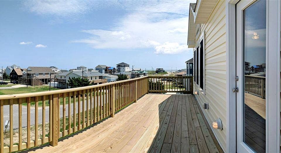 2nd image of 110  E. Sportsman Drive
