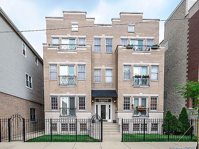 1st image of 1244 W Ohio St #3E