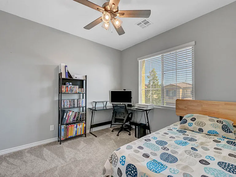 12321 Silvana St — Photo 47