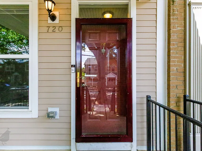 720 Barnes St NE — Photo 58