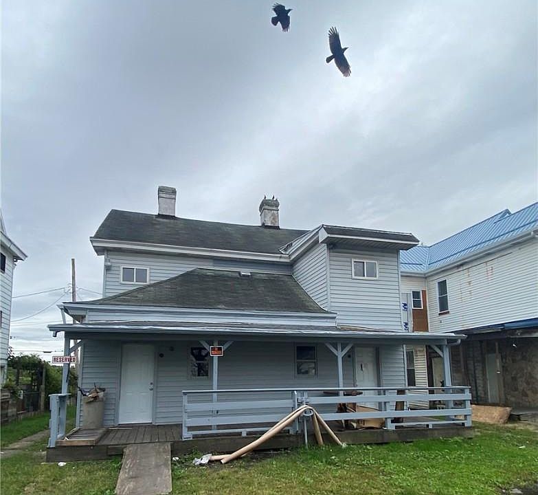 2nd image of 352 N Arch St #354